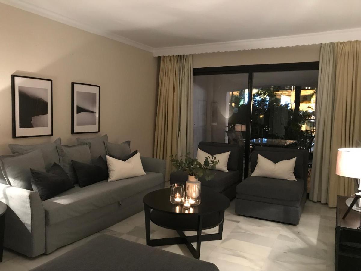 Large And Elegant In Puerto Banus With Pools And Paddle Lägenhet Marbella Exteriör bild
