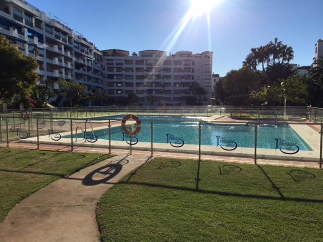 Large And Elegant In Puerto Banus With Pools And Paddle Lägenhet Marbella Exteriör bild