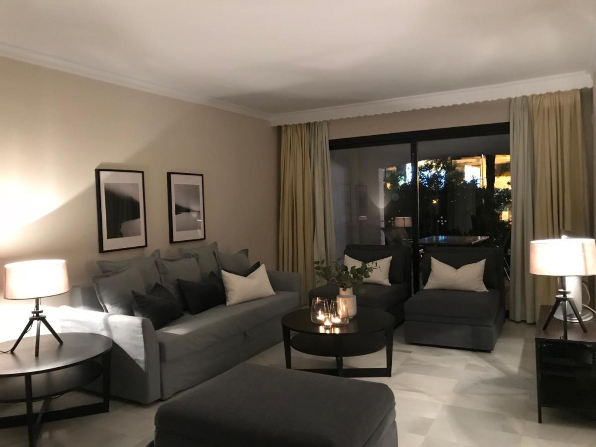 Large And Elegant In Puerto Banus With Pools And Paddle Lägenhet Marbella Exteriör bild
